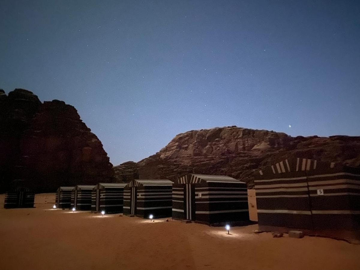 Bedouin Memories Camp Ξενοδοχείο Ουάντι Ραμ Εξωτερικό φωτογραφία