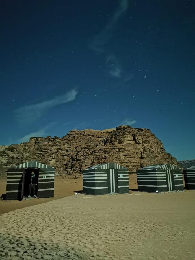 Bedouin Memories Camp Ξενοδοχείο Ουάντι Ραμ Εξωτερικό φωτογραφία